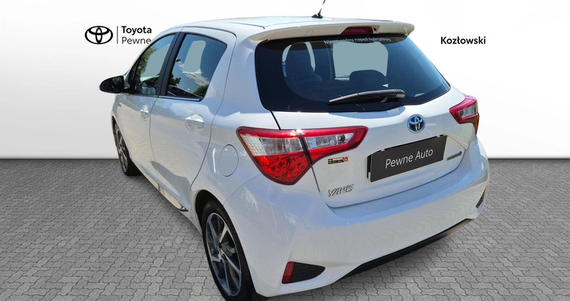 Toyota Yaris cena 64950 przebieg: 52808, rok produkcji 2018 z Żychlin małe 232